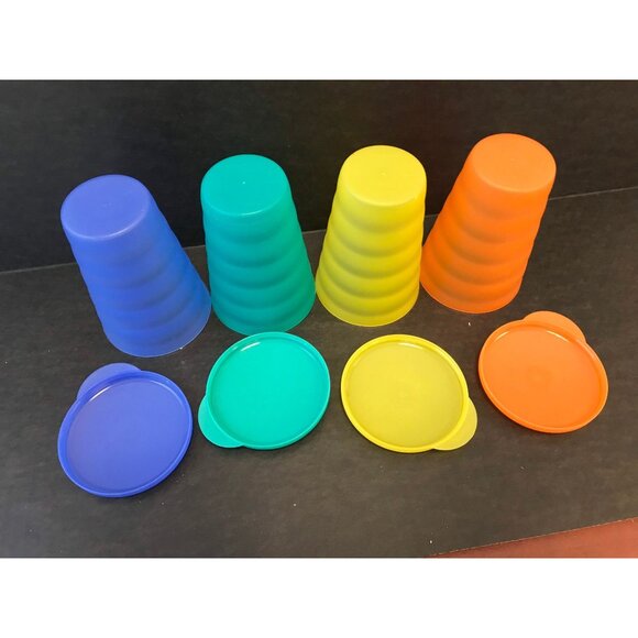Vintage Set Of 4 Tupperware Ribbed Tumblers & Lids NWOT Blue Turquoise Yellow - Picture 2 of 10